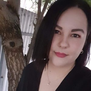 Meet your Posher, Lynda